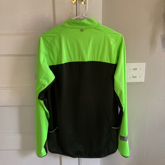 Women’s Nike full zip runners top Sz Medium - Picture 3 of 3